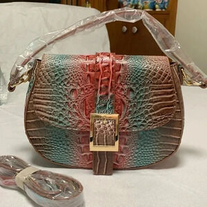 VEGAN LEATHER Purse,Crossbody, NWOT. Beautiful colors.
